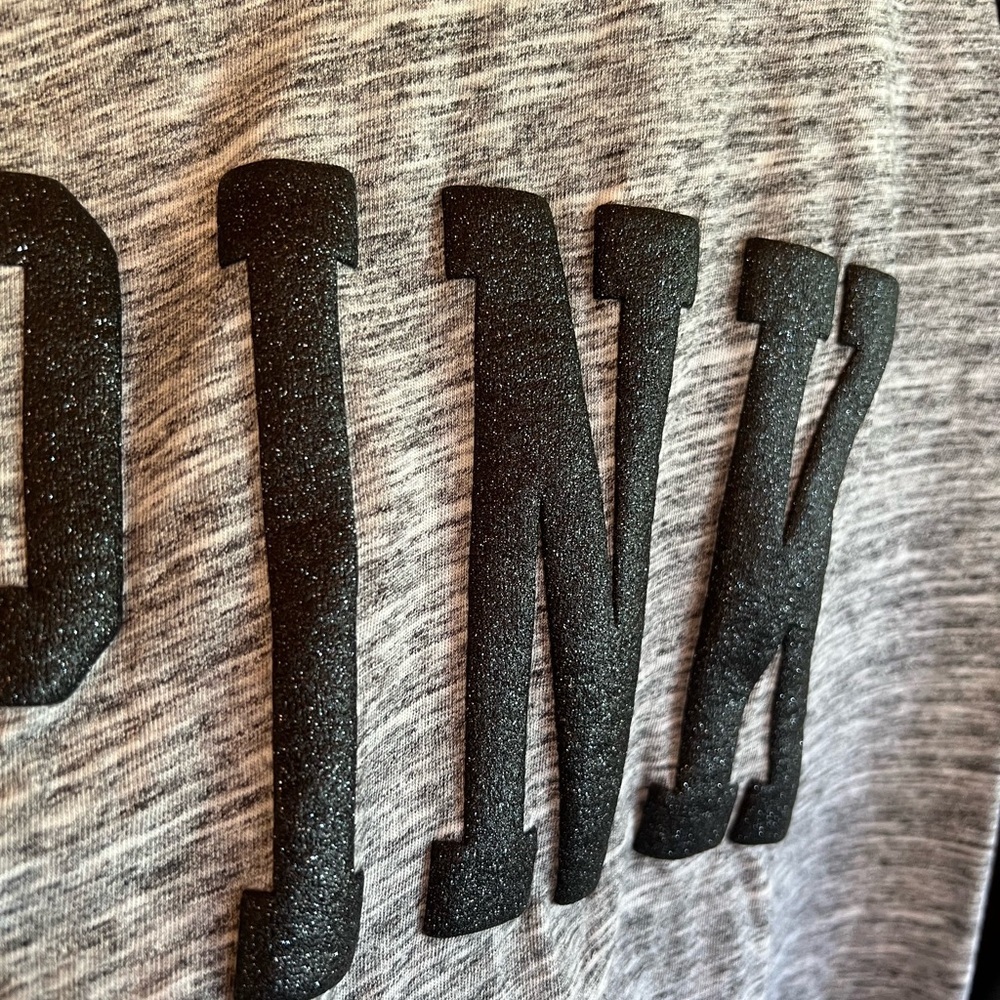 PINK Victorias Secret Gray Black T-Shirt Sparkle Logo Baseball Tee Campus Small - Picture 2 of 4